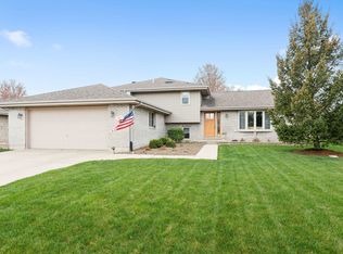 51 Victorian Dr, New Lenox, IL 60451