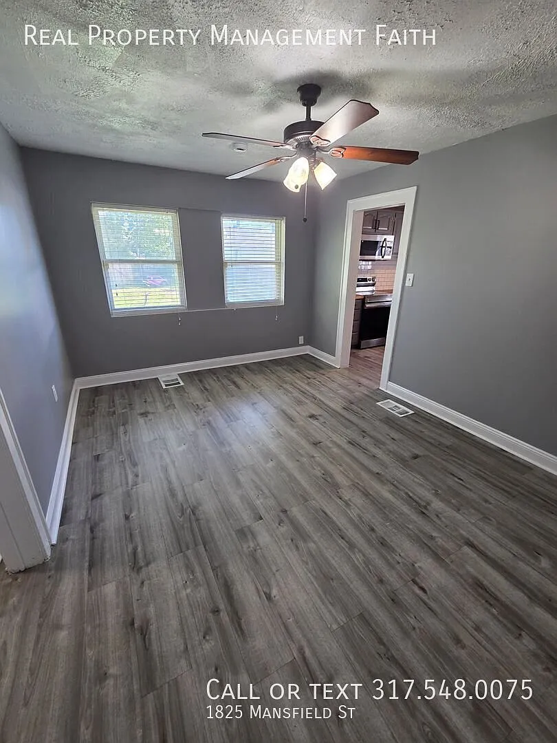 Fully Renovated Bungalow in Riverside! — Photo 4