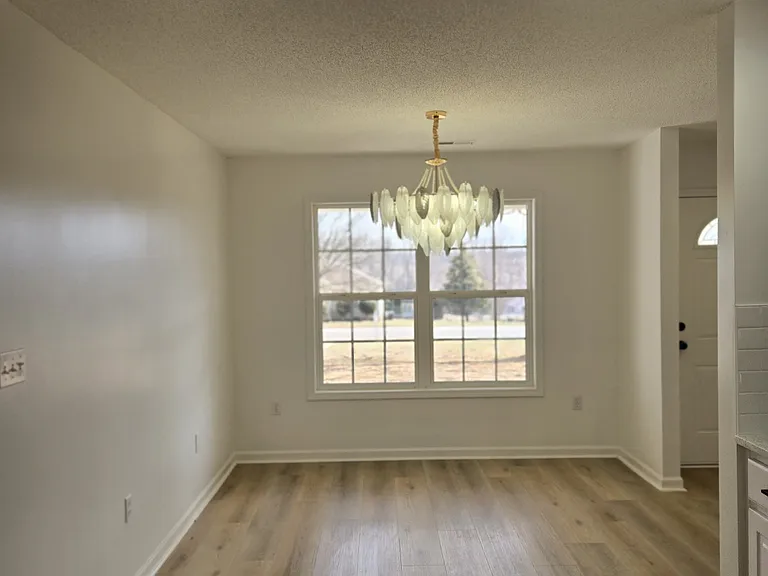 435 Free Stone Ave — Photo 9