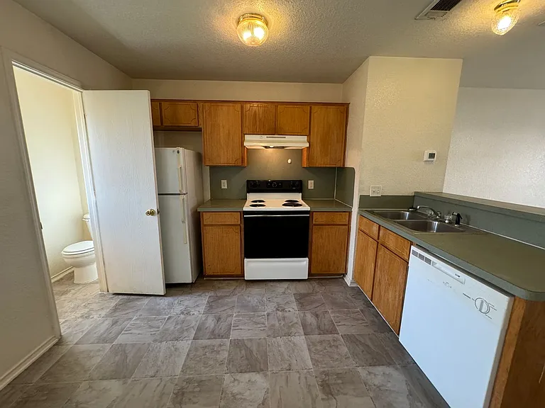 4407 Jeff Scott Dr — Photo 14