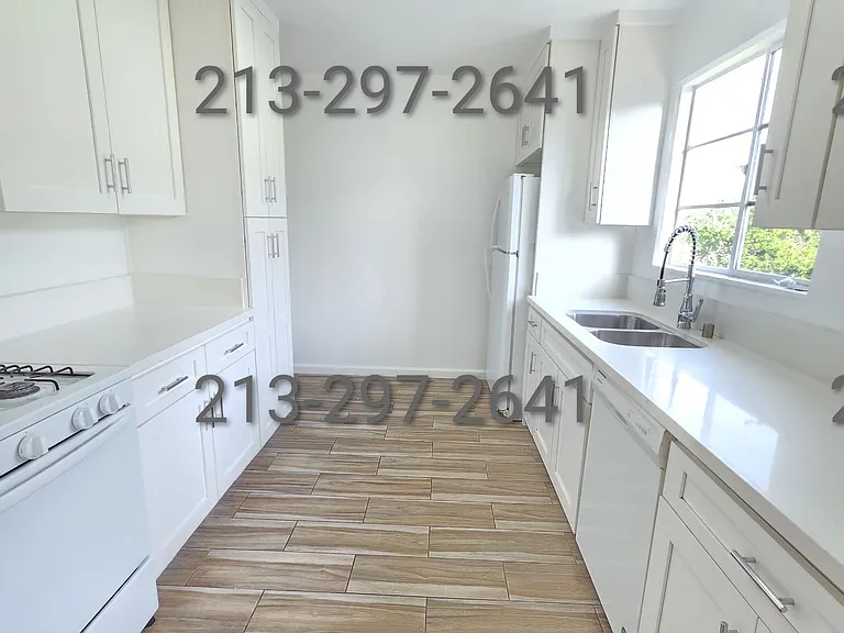 5527 Whitsett Ave #5521-D — Photo 8