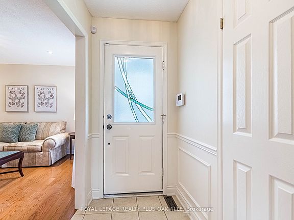 5th image of 394 Maidstone Cres