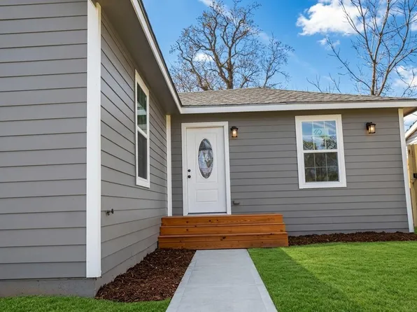 1623 W 6th St, Freeport, TX 77541