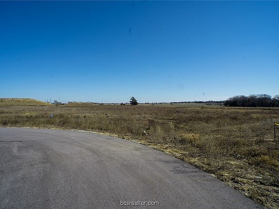 3rd image of 7617 Catalina Hill Ct