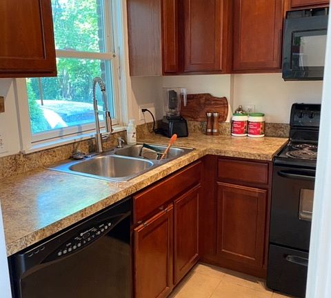 4th image of 1414 Edgewood Ave