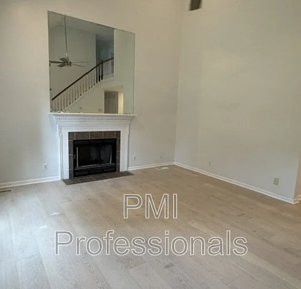 112 Buena Vista Ct — Photo 4