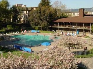 6 Captain Dr APT 230E, Emeryville, CA 94608