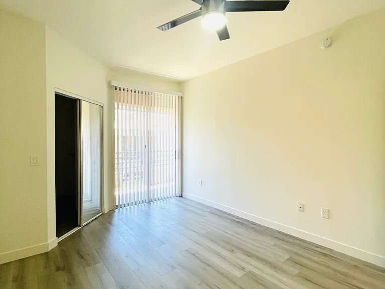 1411 E Orangewood Ave #205 — Photo 4