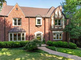 44 Broadview Dr, Saint Louis, MO 63105