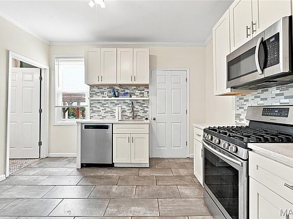 5th image of 5446 Christy Ave
