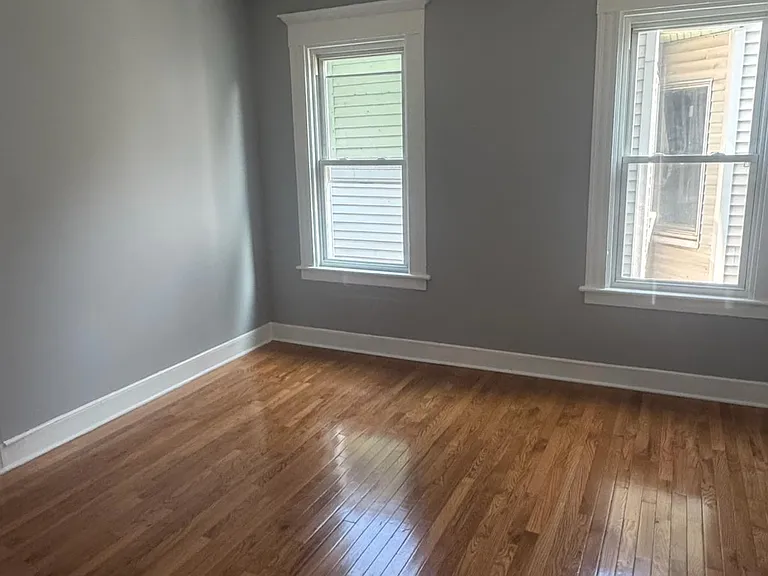1079 Kossuth St #2 — Photo 7