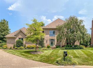 2827 Woods Club Rd, Louisville, KY 40241