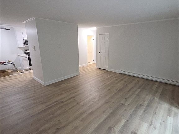 2nd image of 7 Chapel Hill Dr APT 11