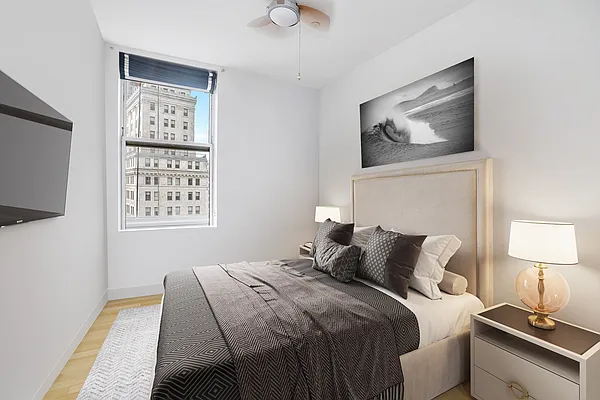 Sold by Compass | media 21