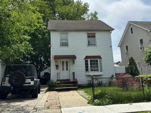 162 Harvard St, Hempstead, NY 11550