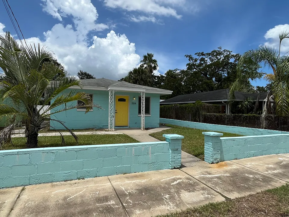 50 W Boyer St