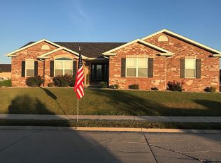 20 Arrowleaf St, Highland, IL 62249