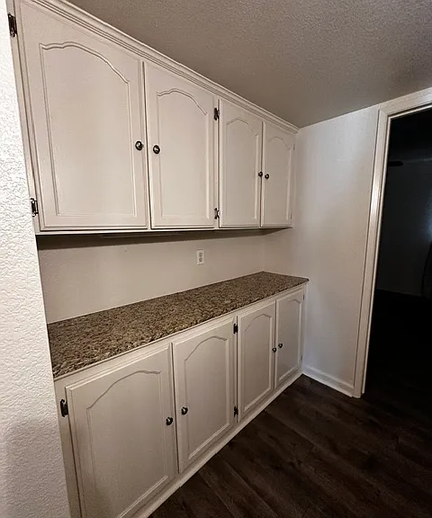 6314 N Barcus Ave — Photo 18