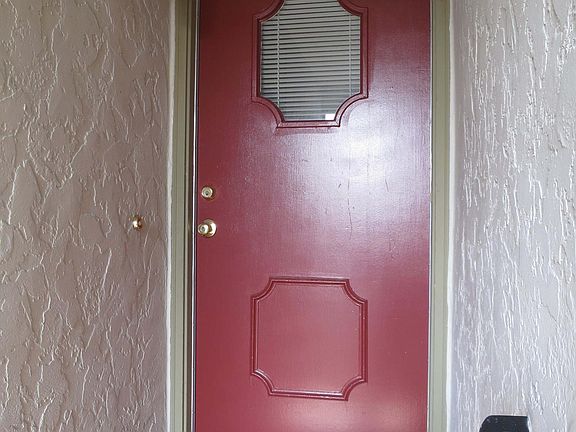 2nd image of 1508 Brookvale Dr APT 4