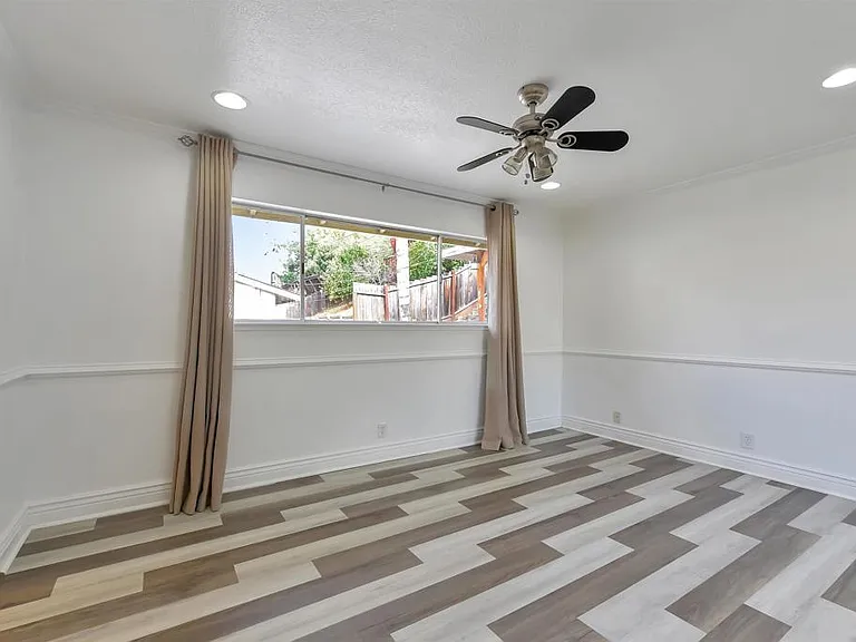 758 Candlestick Way — Photo 17