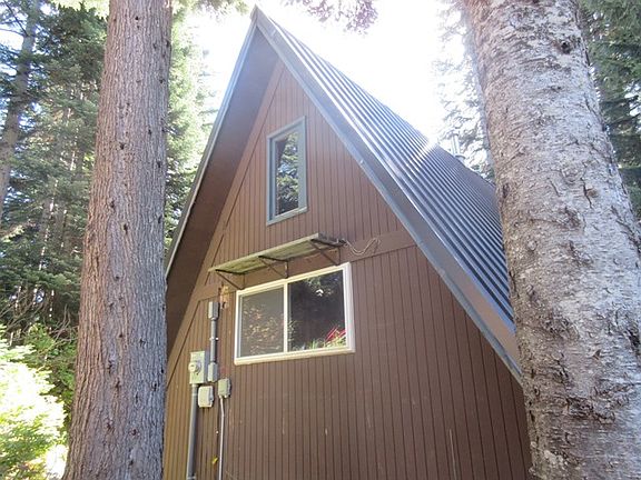 2nd image of 82 Conifer Dr