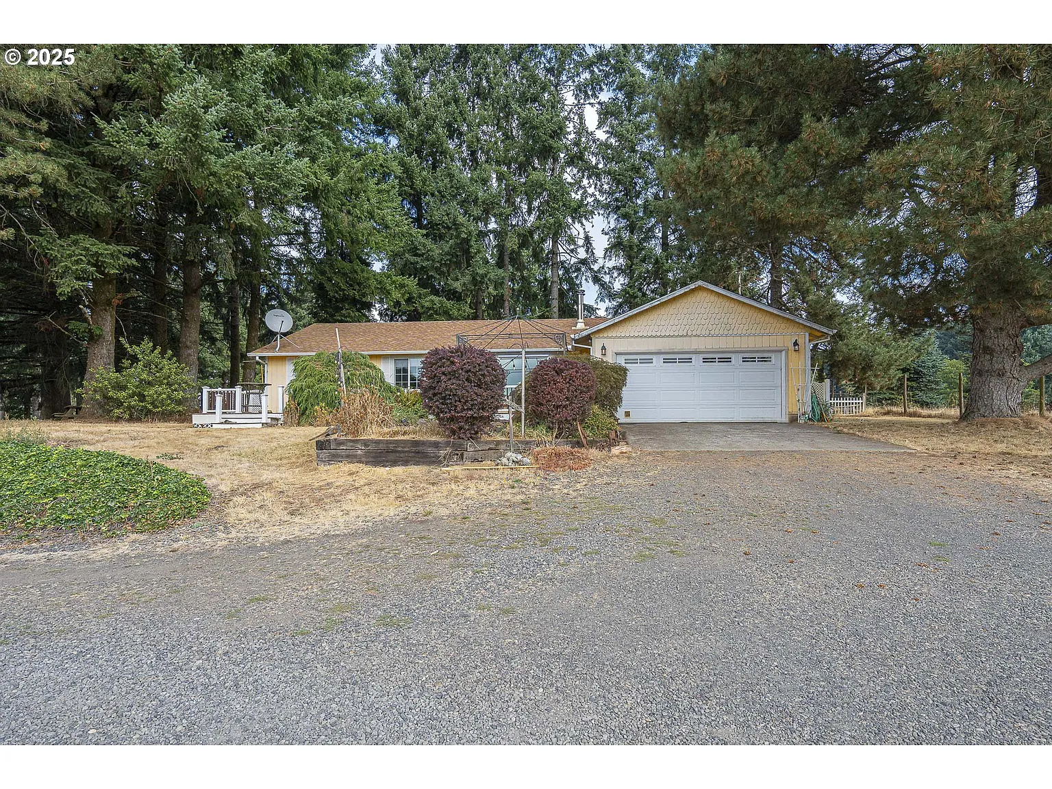 16775 NE Fairview Dr photo 1