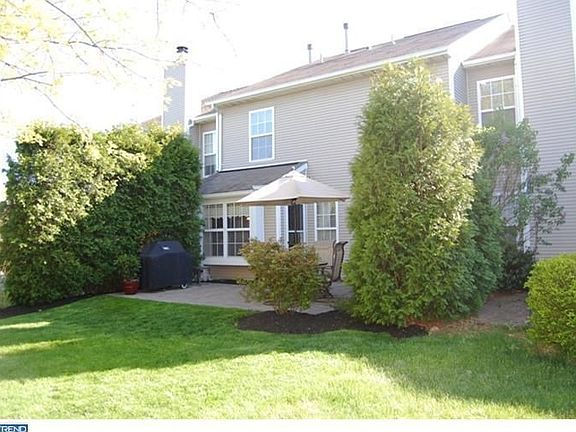 2nd image of 12 Camellia Ct