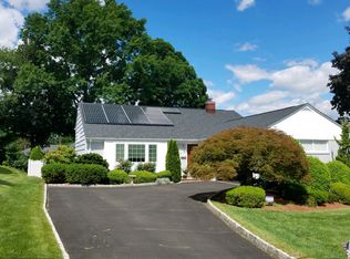 44 Brantwood Pl, Clifton, NJ 07013