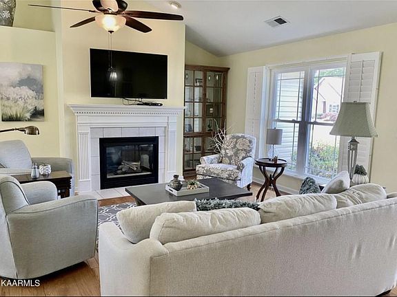 Electric fireplace
