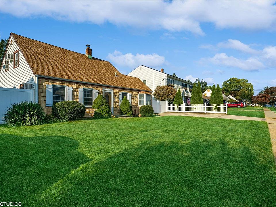 1st image of 99 Prairie Lane