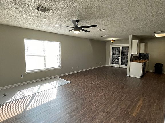 5th image of 154 BAXTER AVE