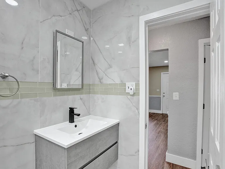 2145 NW 100th St — Photo 26