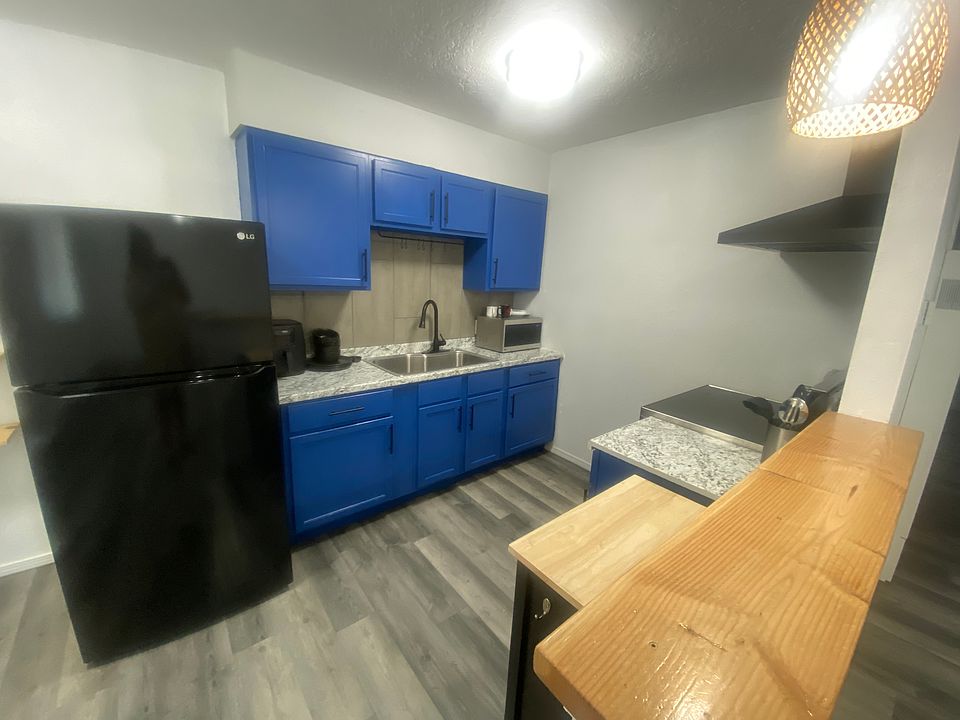 1st image of 3604 Bryn Mawr Dr NE #2
