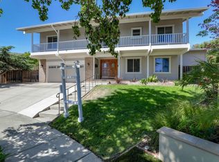 22442 Carnoustie Ct, Cupertino, CA 95014