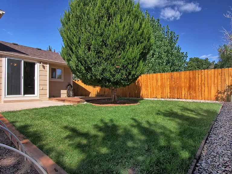 7490 Churchwood Cir — Photo 27