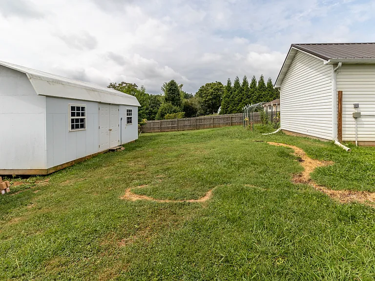 2821 Vicksburg Ln — Photo 26