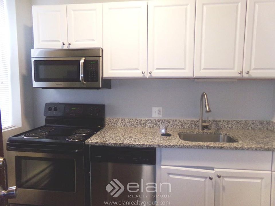 1st image of 3633 W Dickens Ave #2A