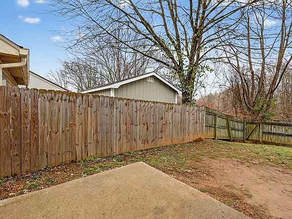 5th image of 3005 Penn Meade Way