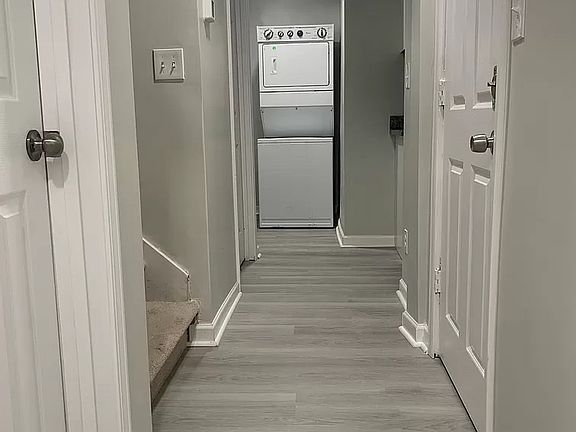 4th image of 2299 Boulevard Granada SW