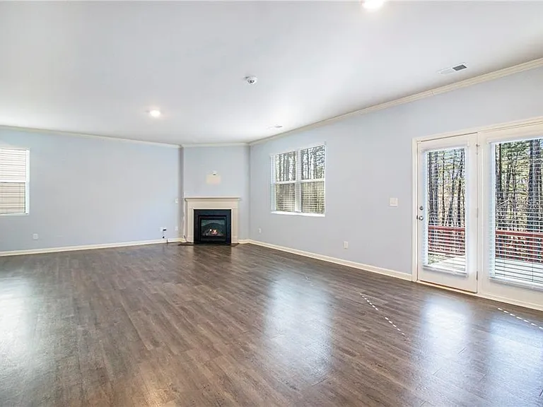 1083 Shadow Glen Dr — Photo 5
