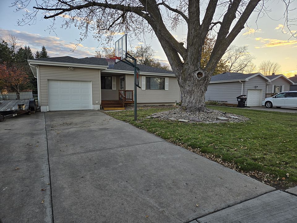1st image of 237 Hackberry Dr