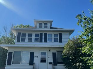 915 W 3rd St #1, Duluth, MN 55806