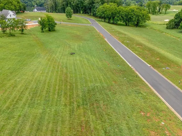 2705 Chestnut Ln, Loudon, TN 37774