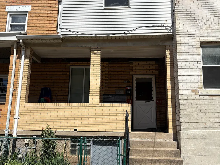 12 Cable Pl — Photo 1