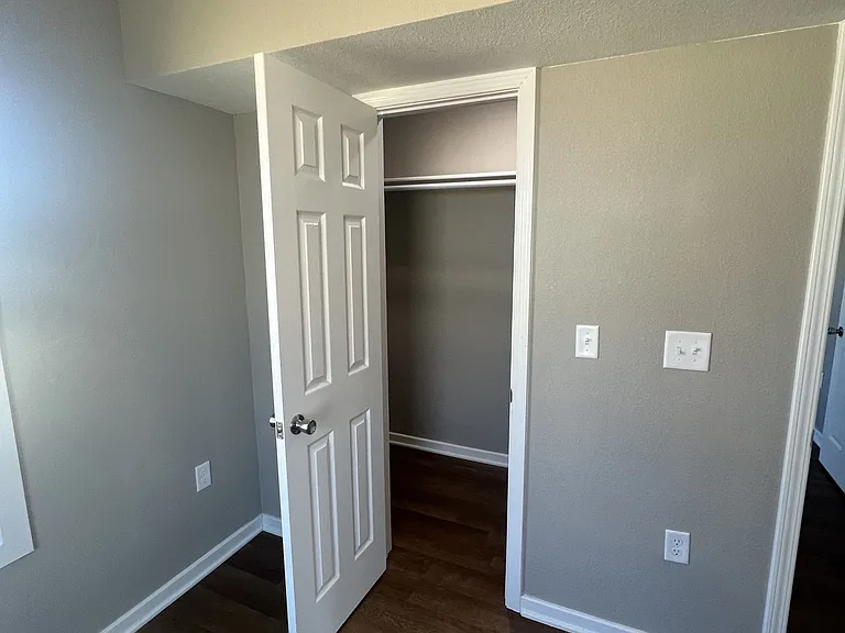 405 Jefferson St #B — Photo 12