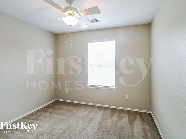 15919 Arapaho Bend Ln — Photo 10