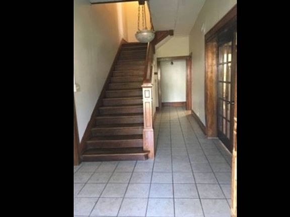 2nd image of 305 E Main St