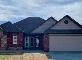 10206 E 101st St N, Owasso, OK 74055