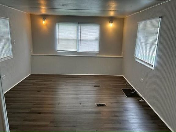3rd image of 2850 New Tampa Hwy #107