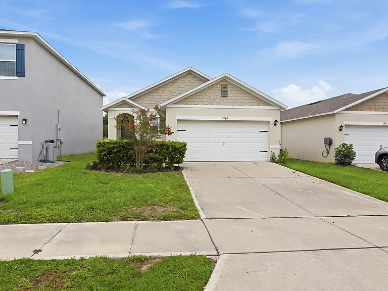 1749 Shadow Trace Way — Photo 2